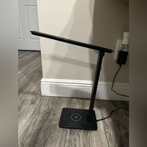 Desk lamp LED phone charger